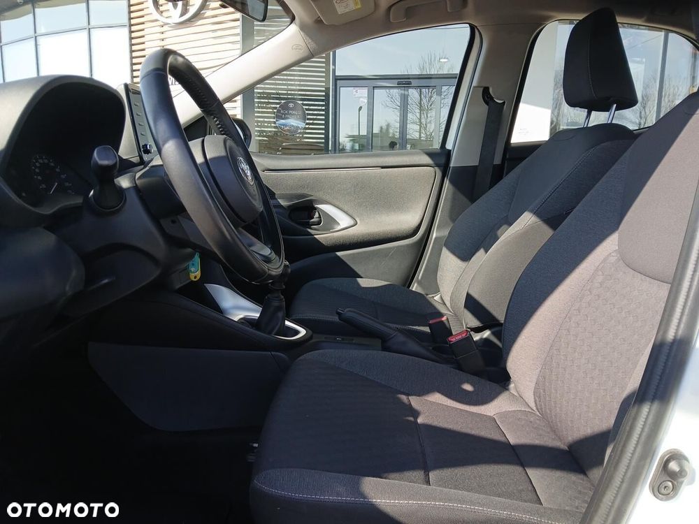 Toyota Yaris - 16