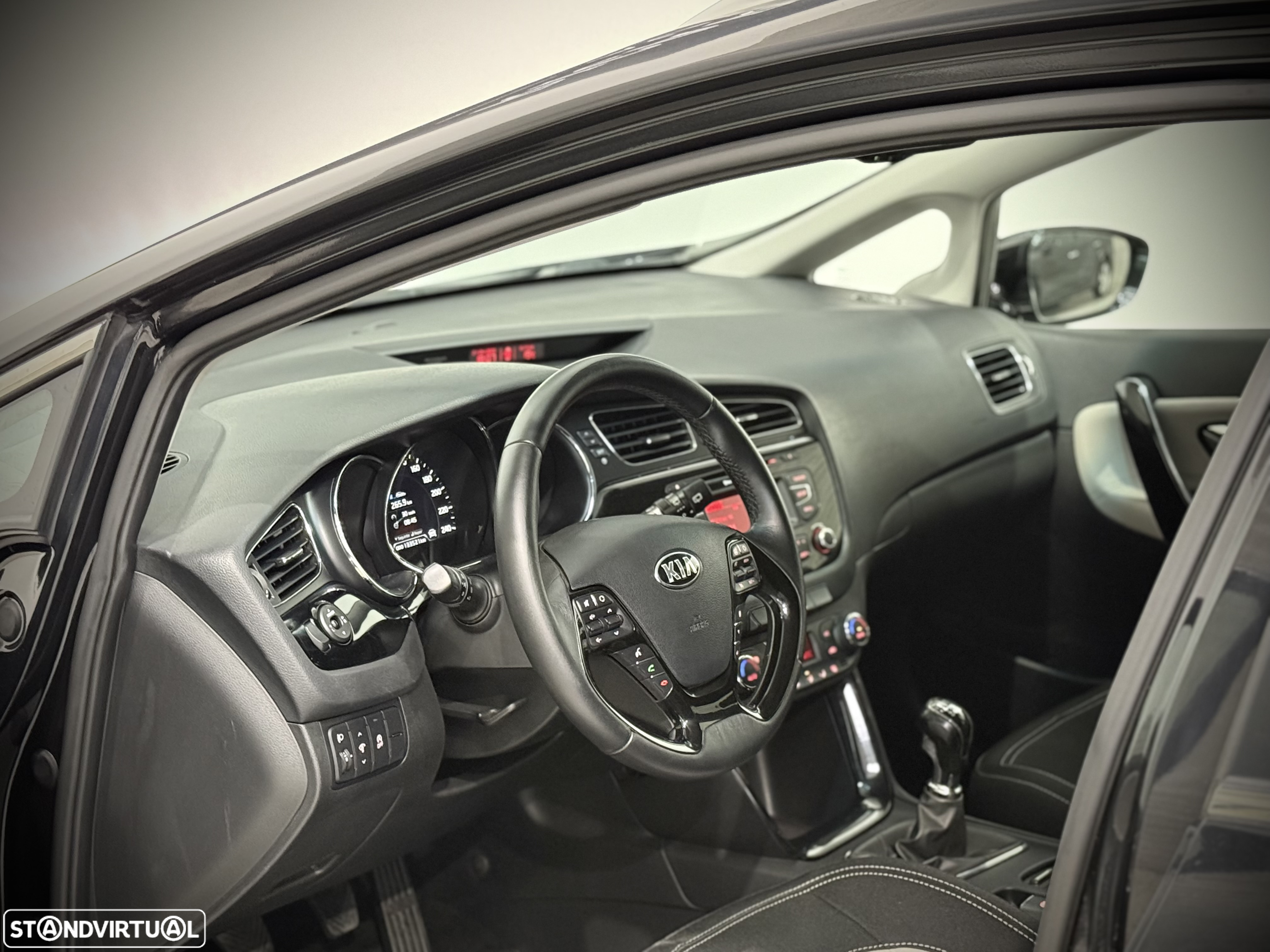 Kia Ceed SW 1.6 CRDi TX Sport - 12