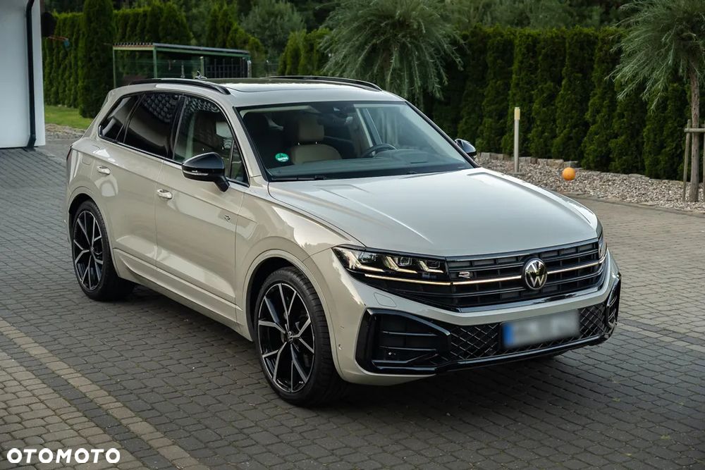 Volkswagen Touareg 3.0 V6 TDI 4Motion DPF Automatik R-Line - 2