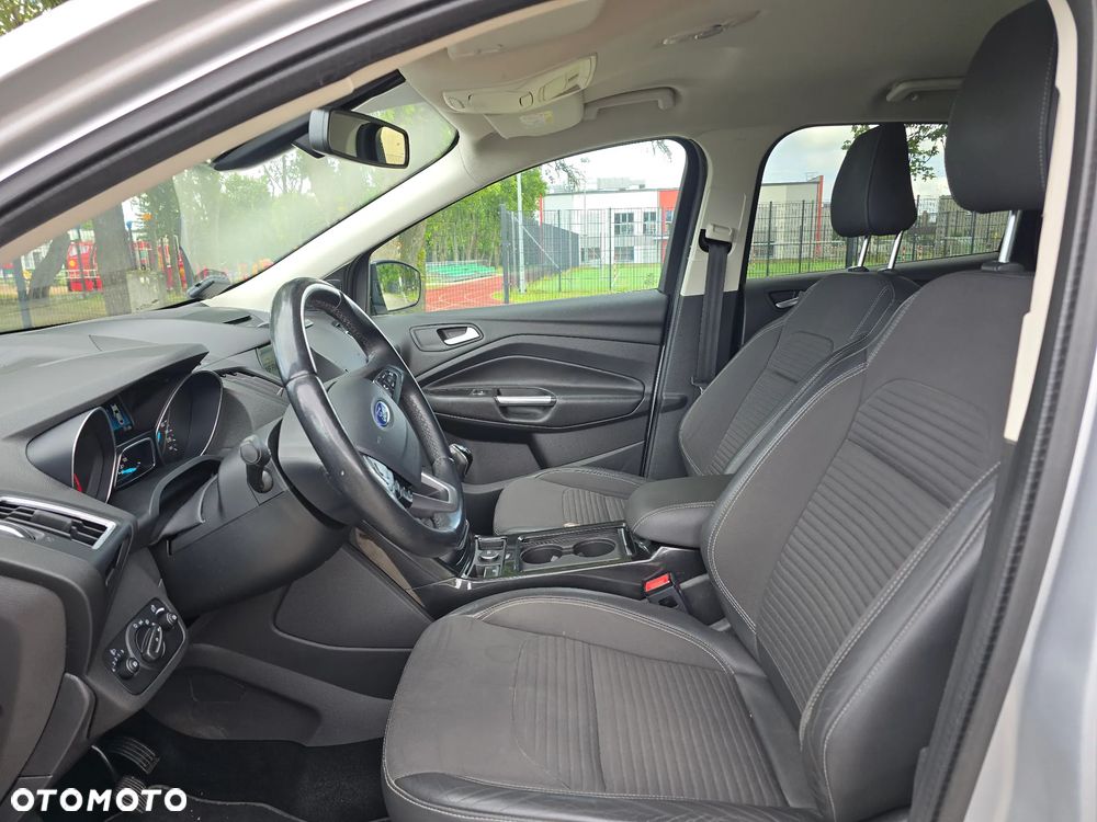 Ford Kuga 2.0 TDCi 4x2 Titanium - 7
