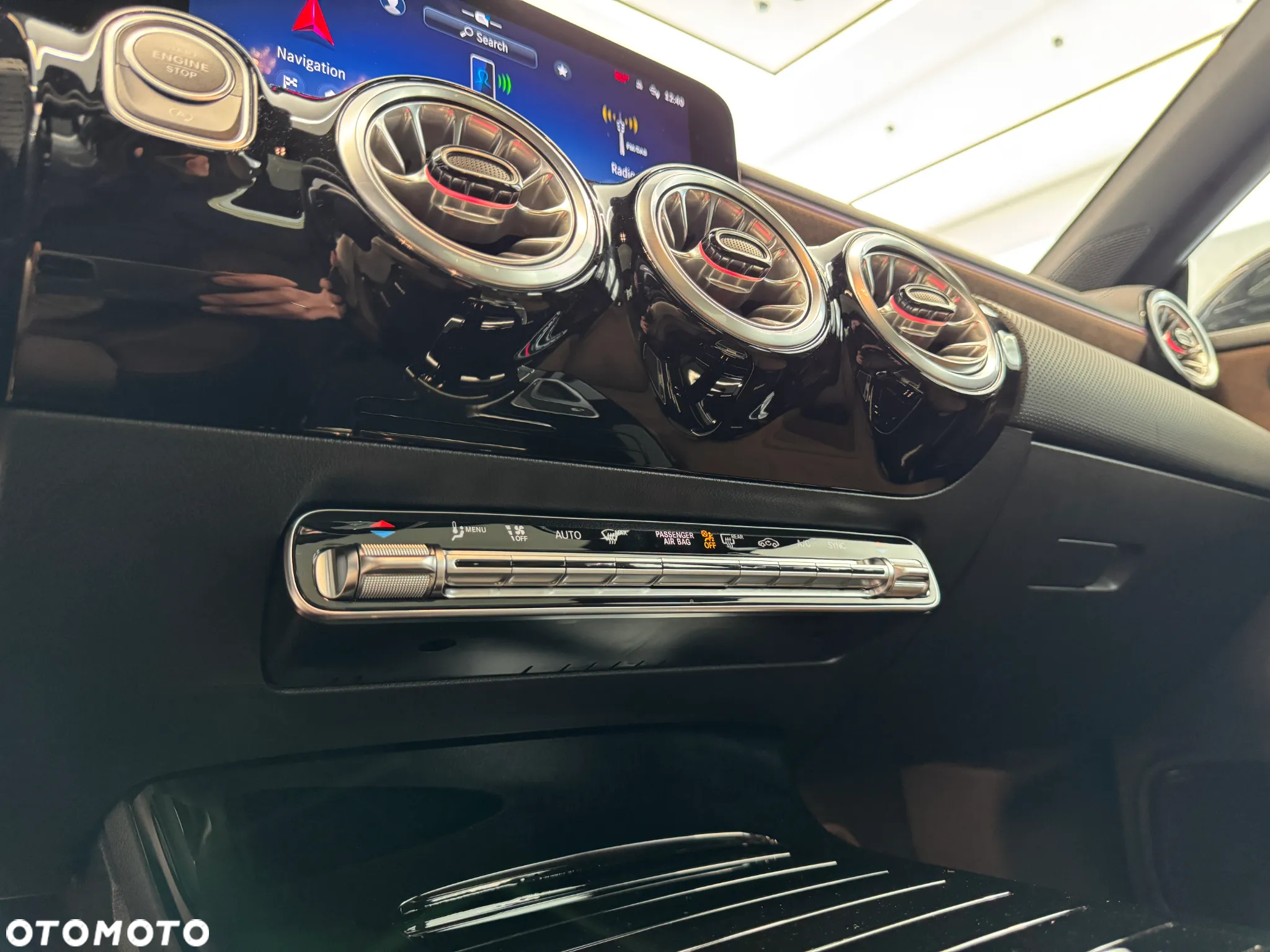 Mercedes-Benz CLA 200 AMG Line 7G-DCT - 25