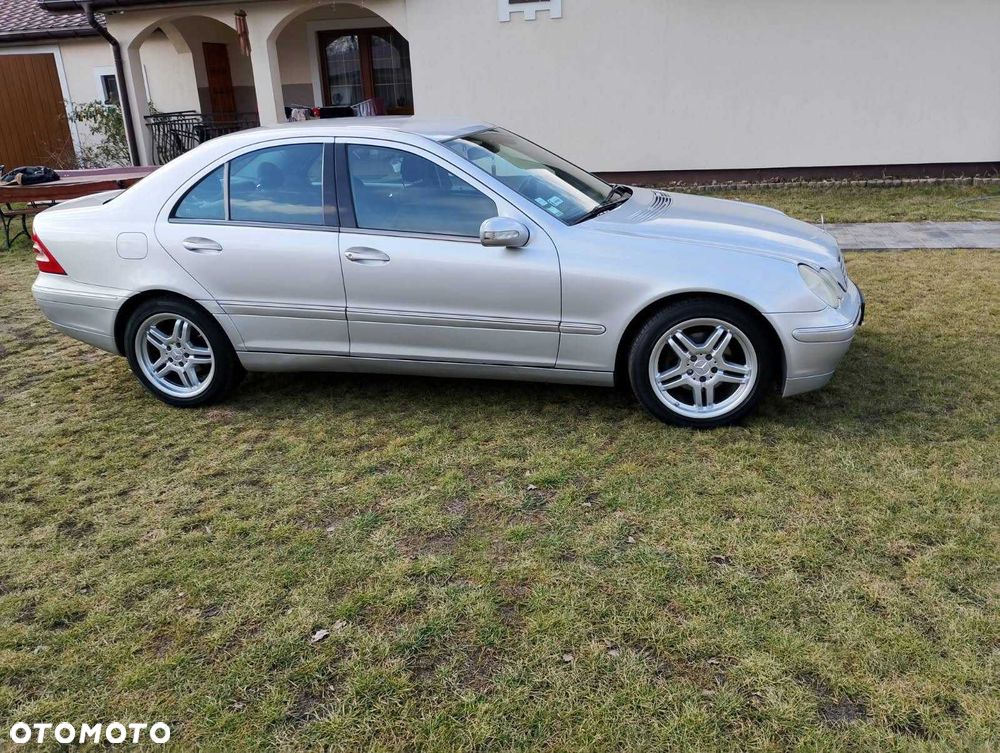 Mercedes-Benz Klasa C - 2