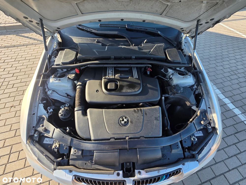 BMW Seria 3 320d - 6