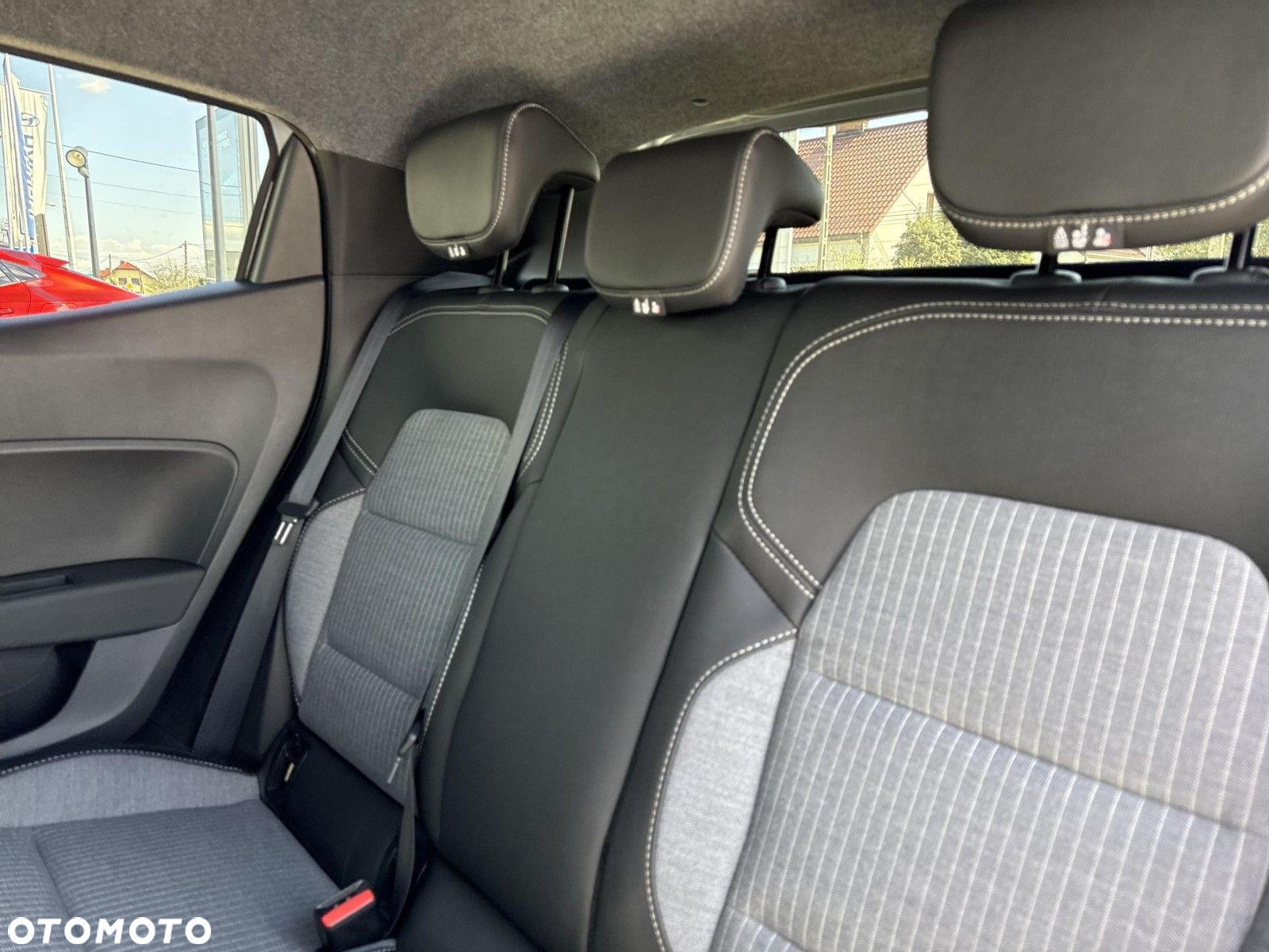 Renault Clio - 16