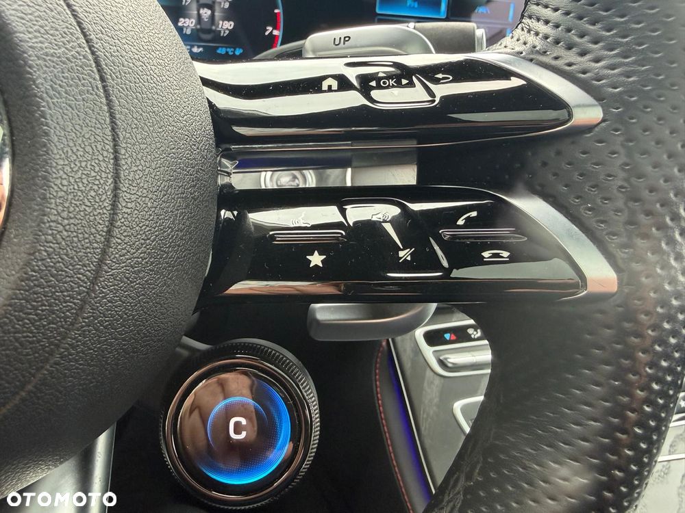 Mercedes-Benz Klasa E AMG 53 4-Matic+ 9G-TRONIC - 25