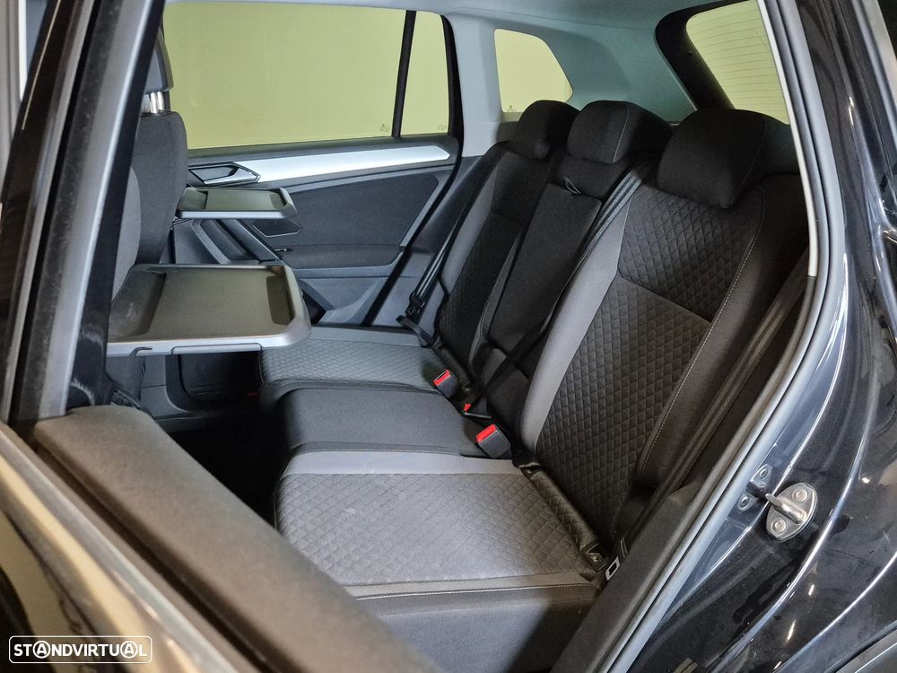 VW Tiguan 1.6 TDI Confortline - 32