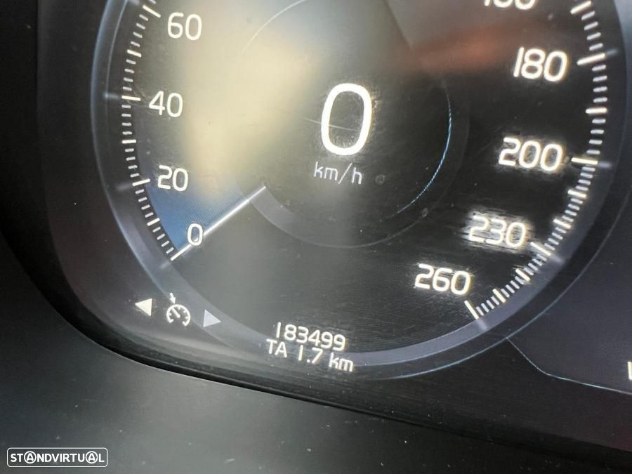 Volvo XC 60 2.0 T8 PHEV Inscription AWD - 11