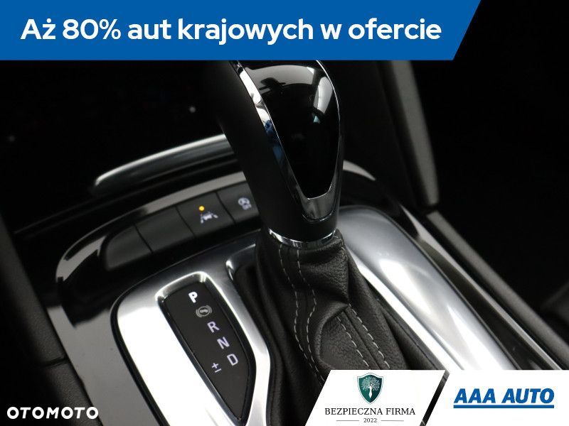 Opel Insignia - 22