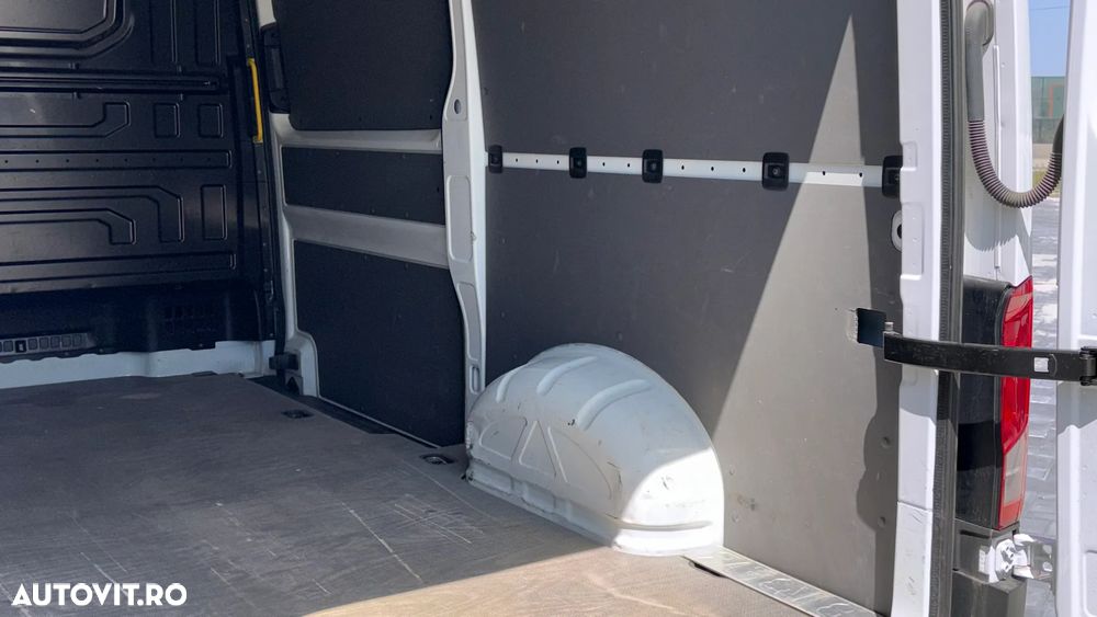 Volkswagen CRAFTER - 27