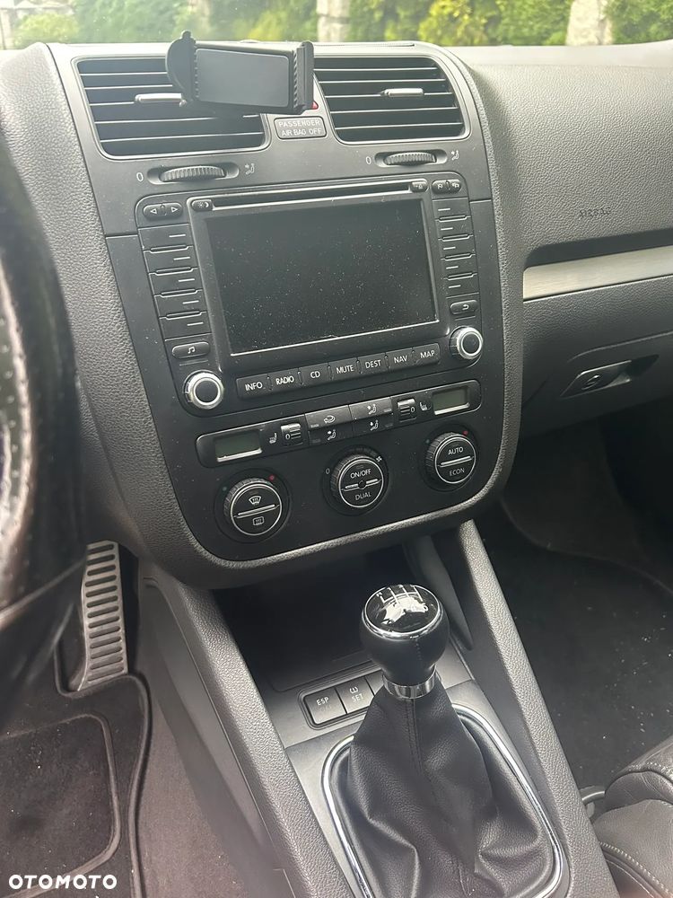 Volkswagen Golf 2.0 GTI - 11