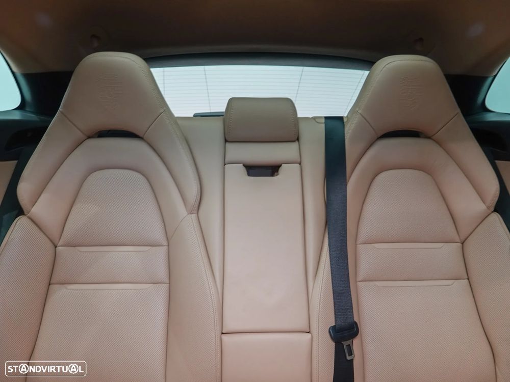 Porsche Panamera Sport Turismo 4 E-Hybrid Platinum Edition - 37