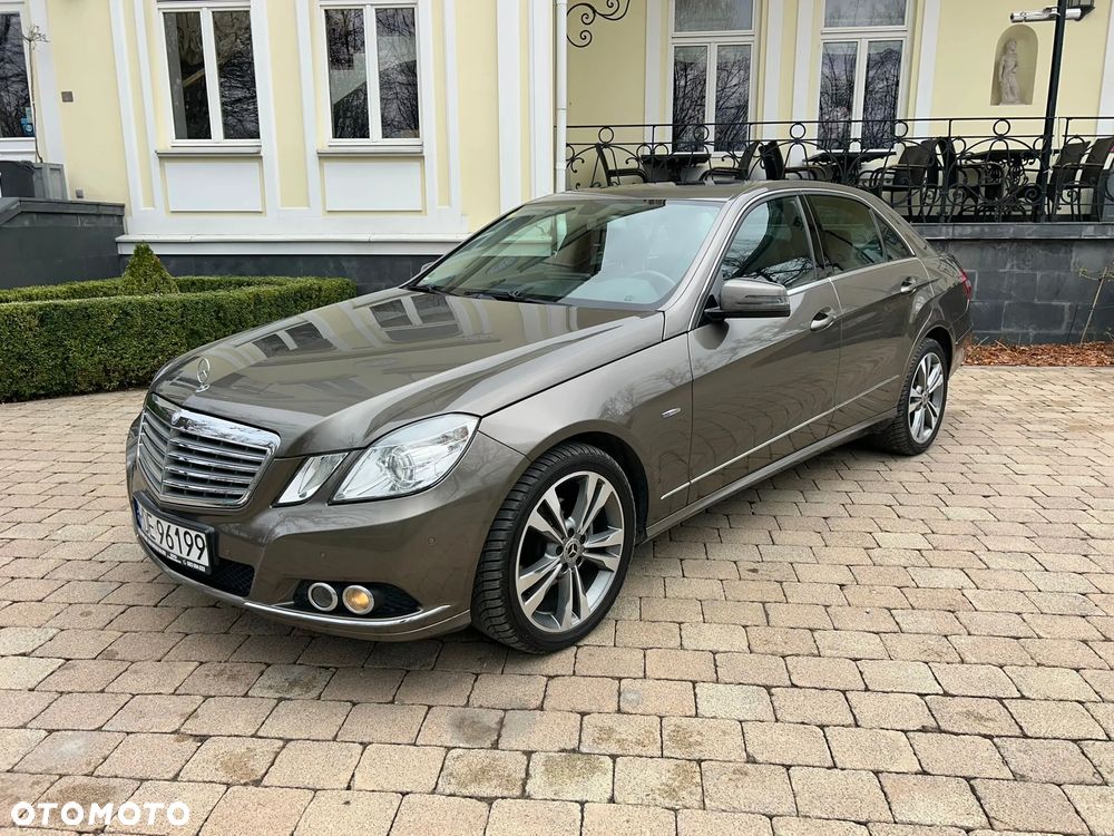 Mercedes-Benz Klasa E 200 CDI DPF BlueEFFICIENCY Automatik Elegance - 7