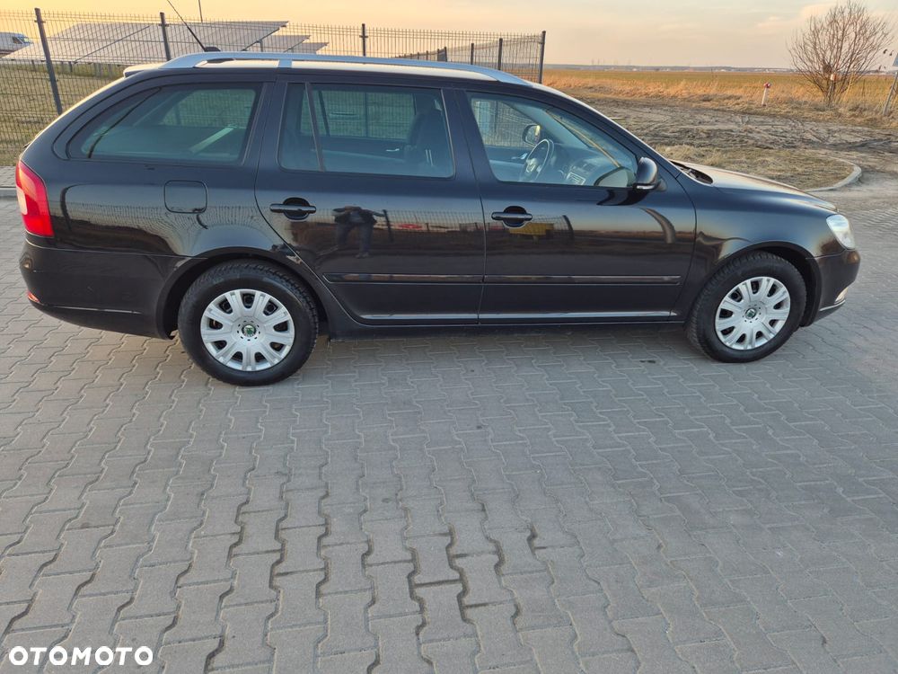Skoda Octavia 2.0 TDI Edition 100 DPF - 8
