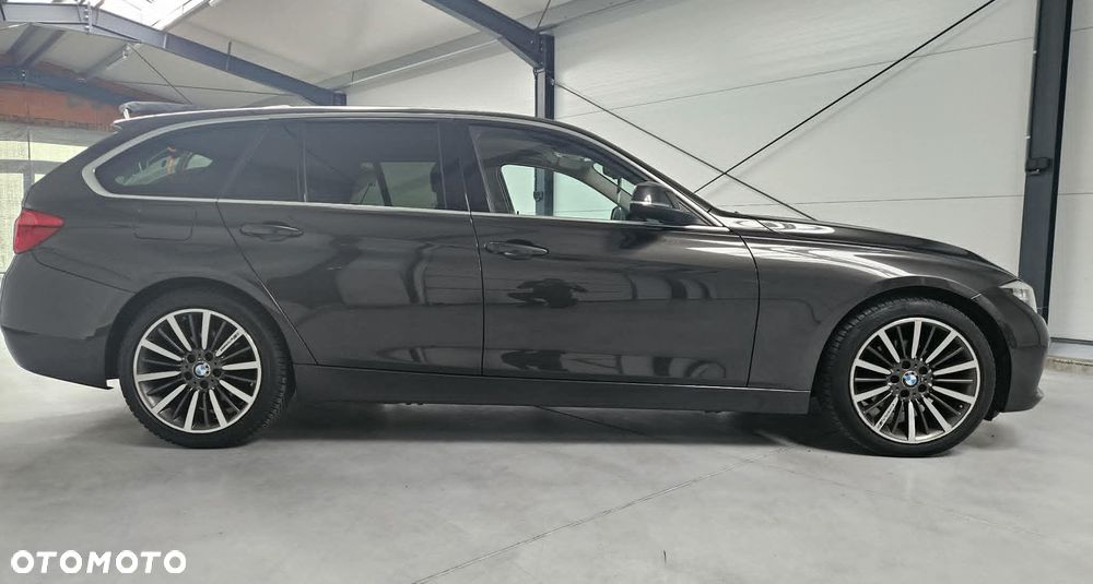 BMW Seria 3 318d - 5
