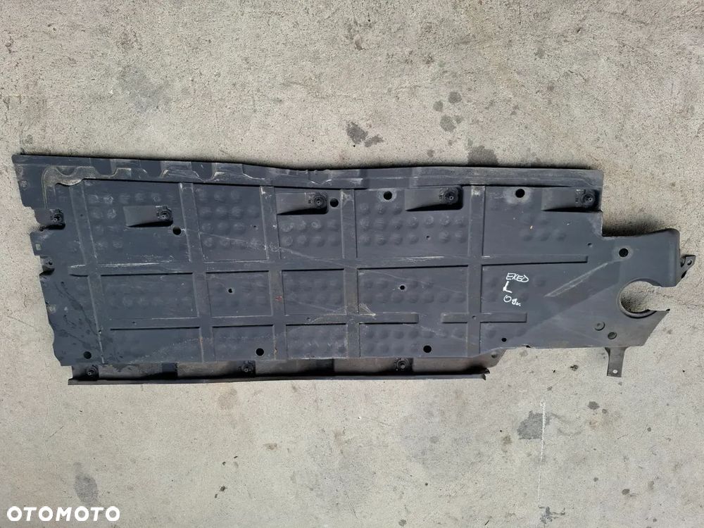 Osłona Obudowa Płyta Podwozia Lewa Seat Exeo 3R0825205C - 1