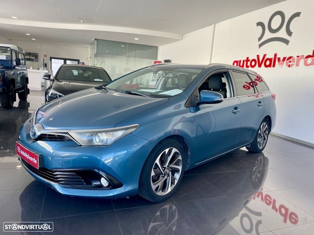 Toyota Auris 1.8 HSD Comfort - 1