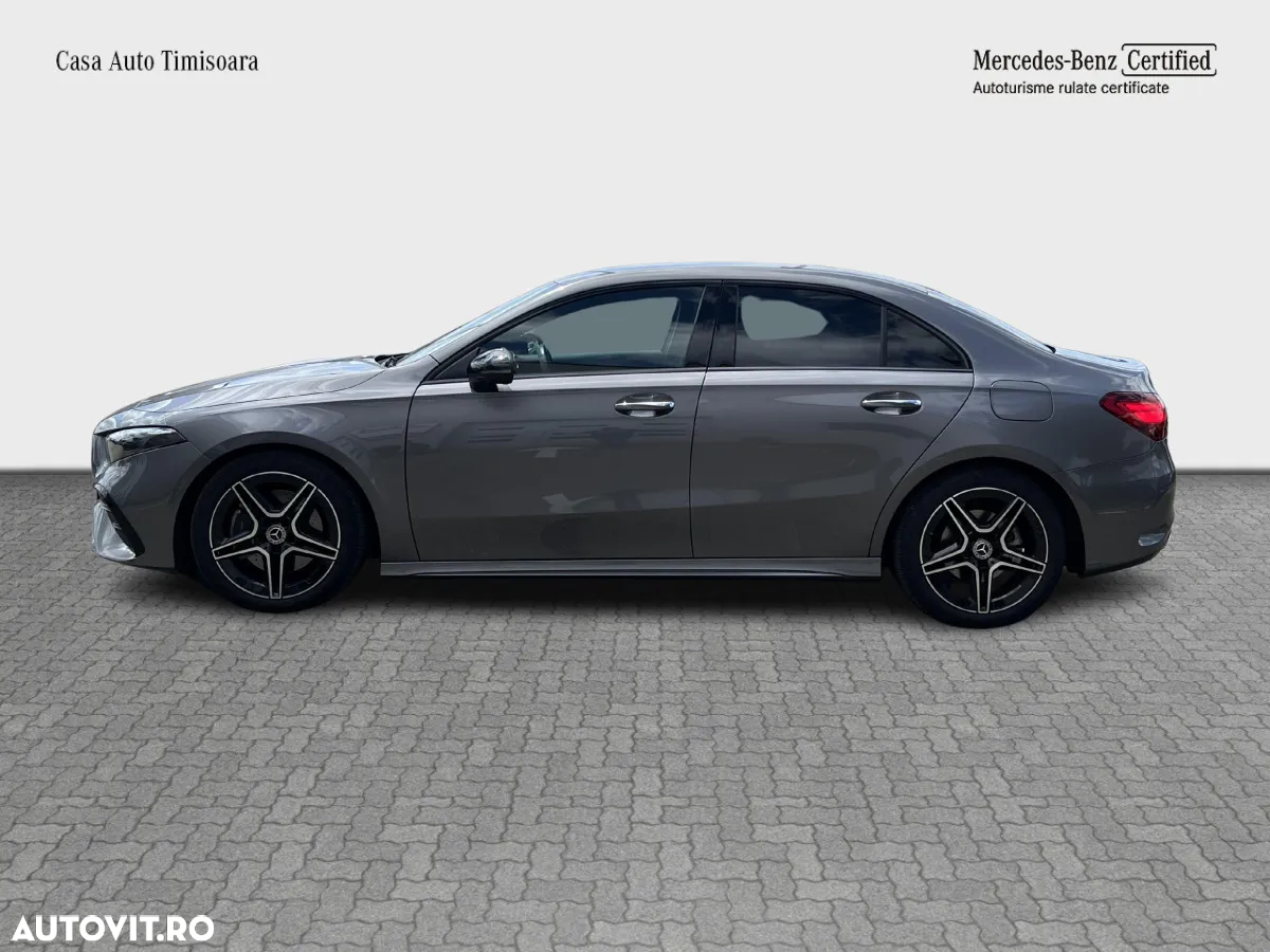 Mercedes-Benz A 220 4MATIC Sedan Aut. - 3