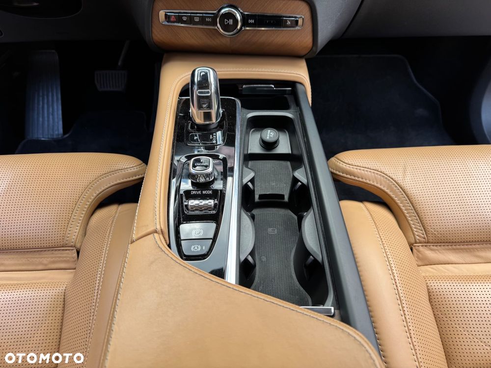 Volvo XC 90 T8 AWD Plug-In Hybrid Inscription 7os - 20