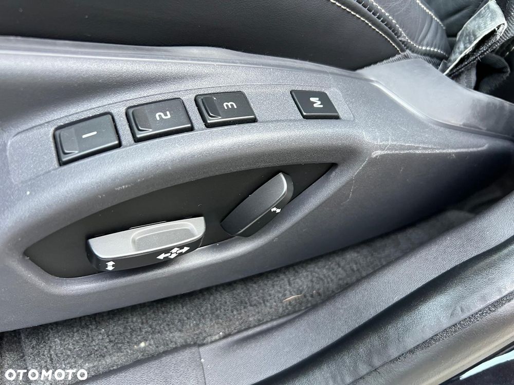 Volvo XC 60 D4 AWD R-Design Kinetic - 21