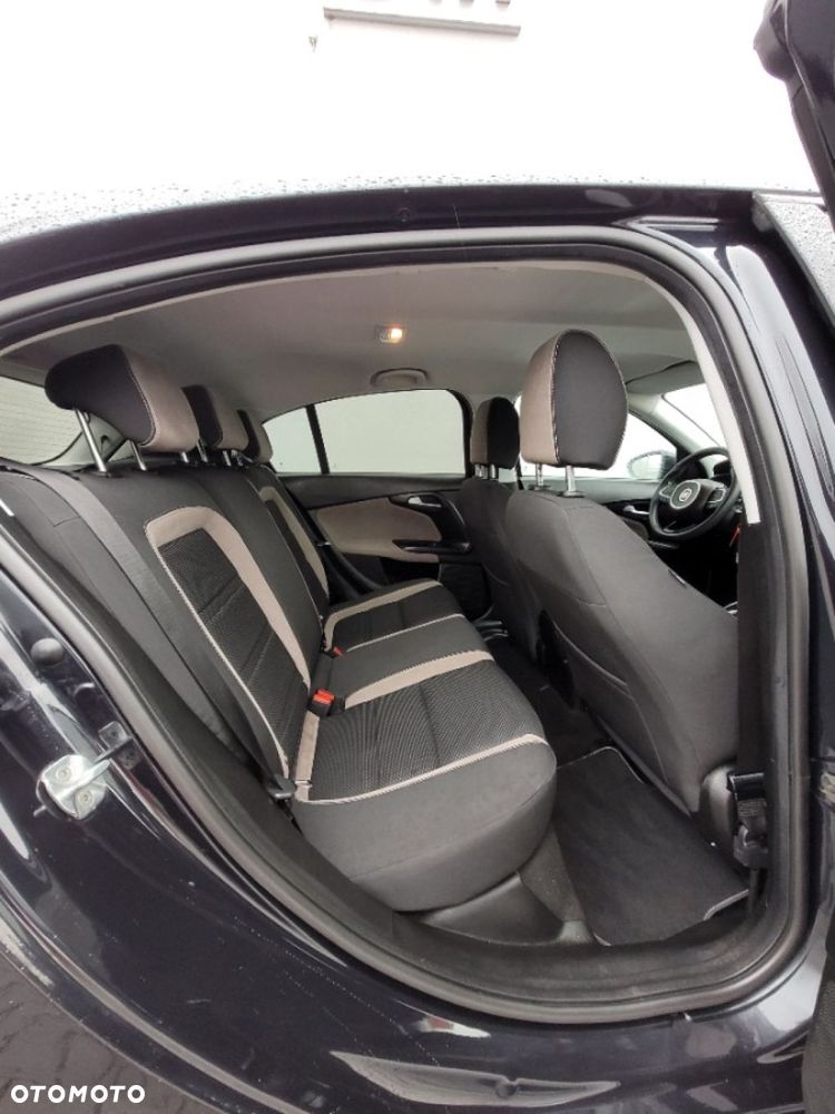 Fiat Tipo 1.4 T-Jet 16v S-Design - 17