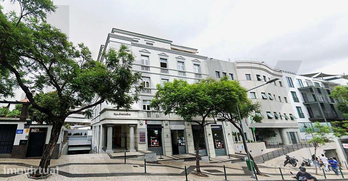 Estacionamento Coberto – Avenida do Infante | Edifício Executive - Grande imagem: 2/14