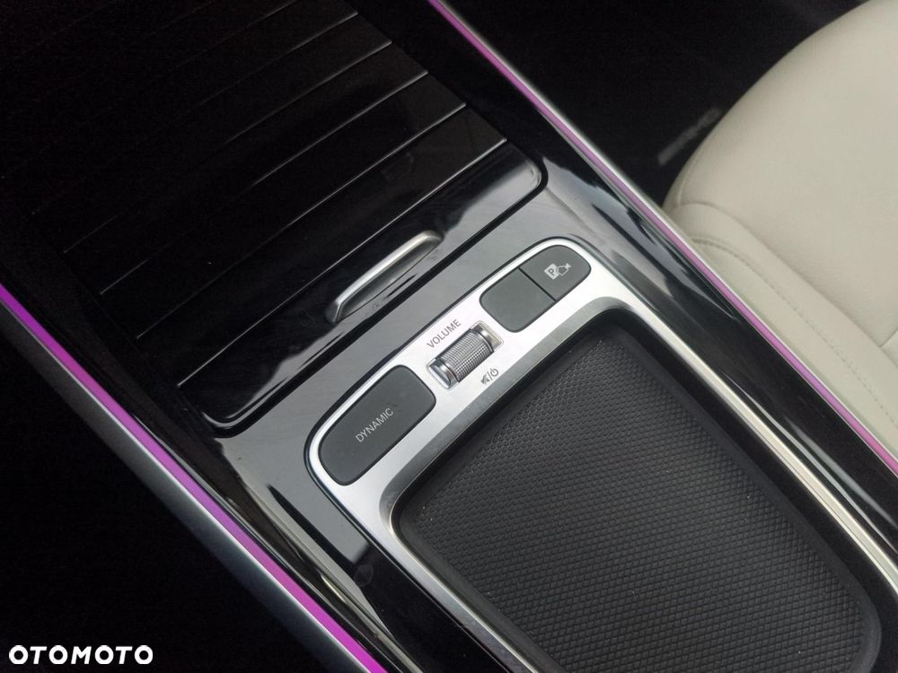 Mercedes-Benz GLB - 17