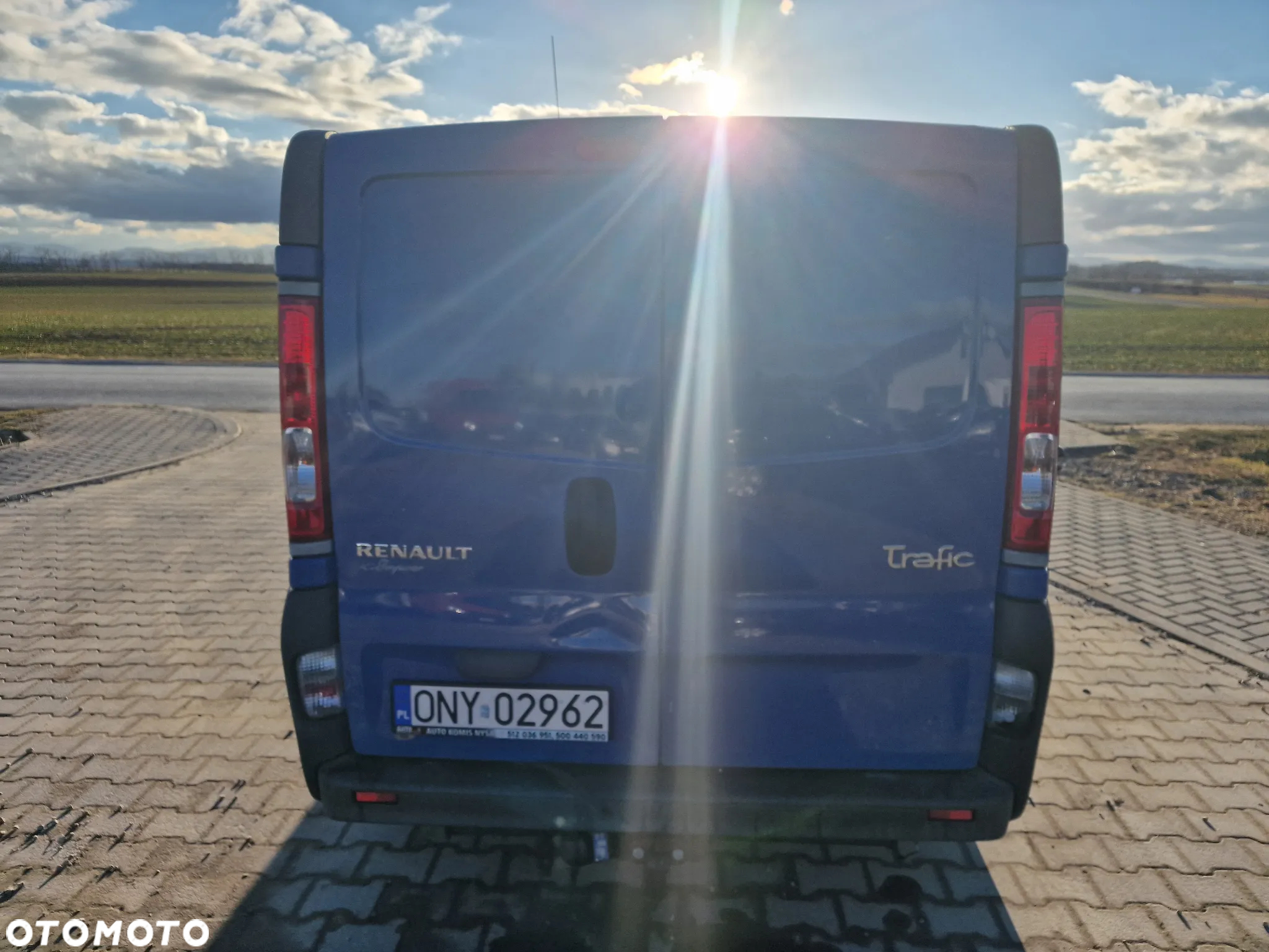 Renault Trafic - 9