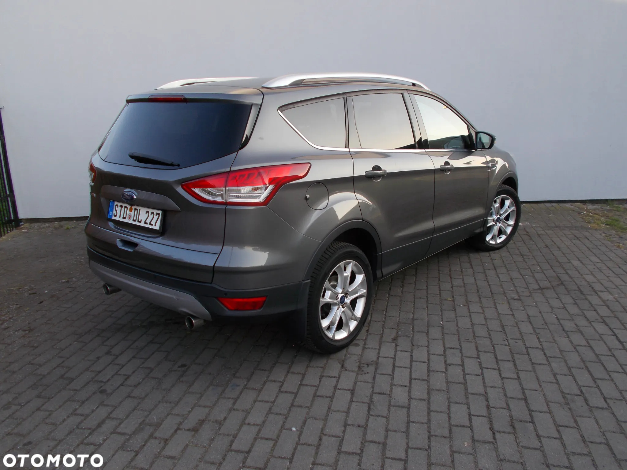 Ford Kuga 2.0 TDCi 4WD Titanium - 4