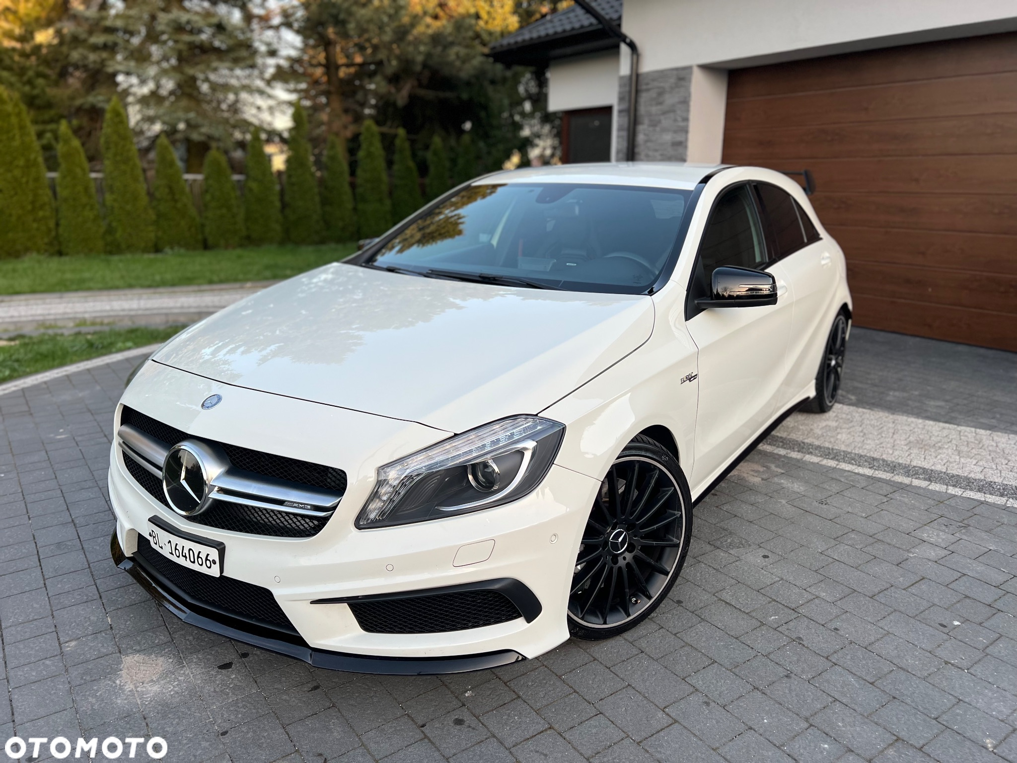 Mercedes-Benz Klasa A 45 AMG 4-Matic - 35