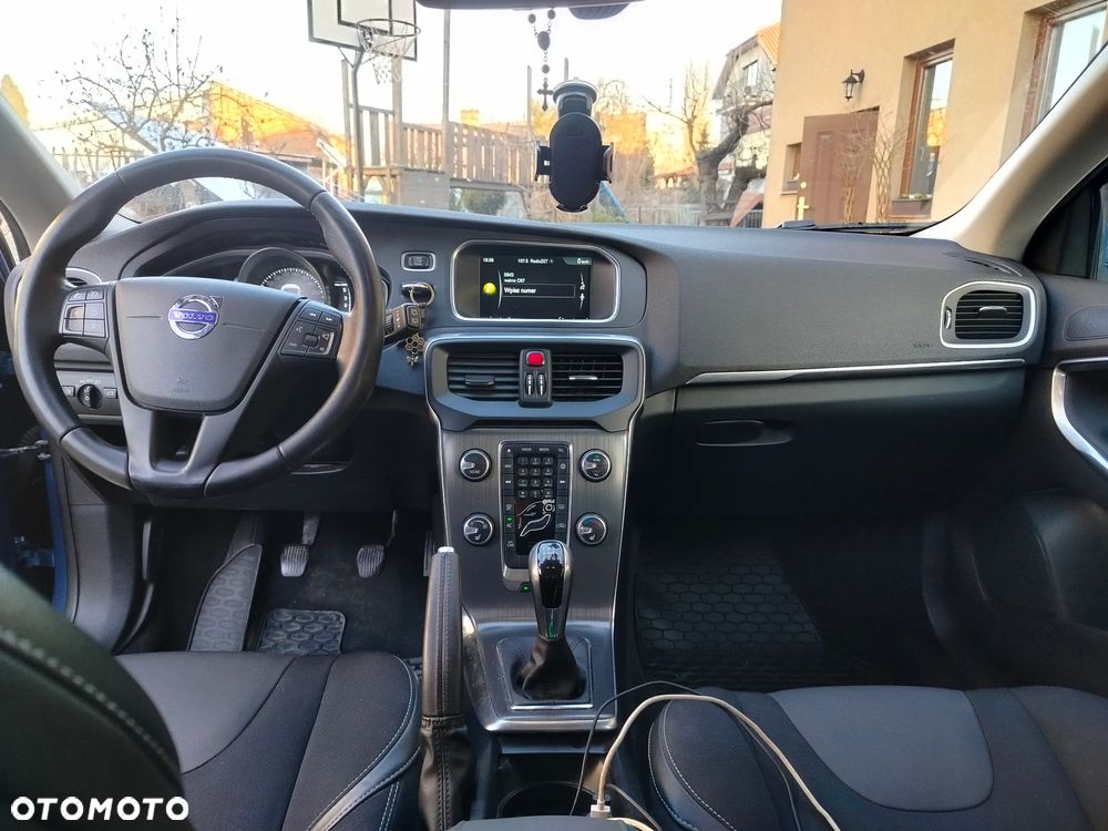 Volvo V40 - 8