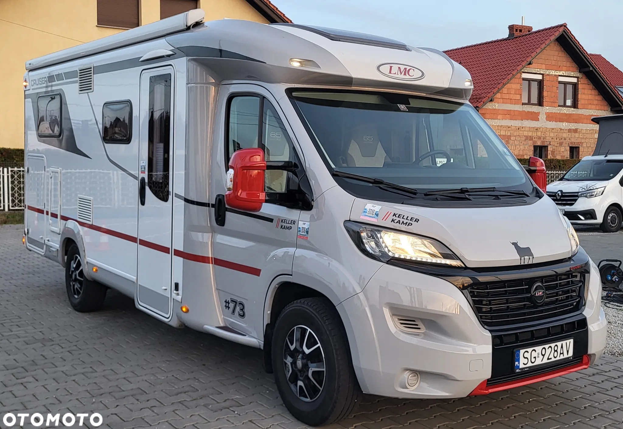 LMC Cruiser T662G - półintegra dla 2-3 osób - 3