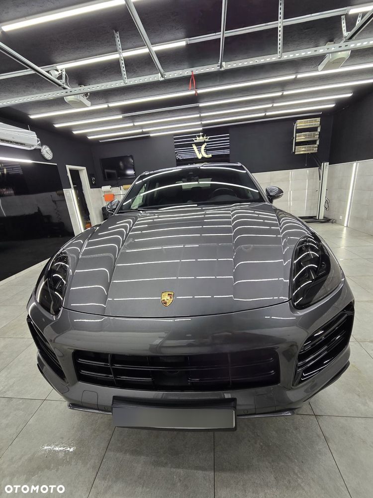 Porsche Cayenne GTS - 7