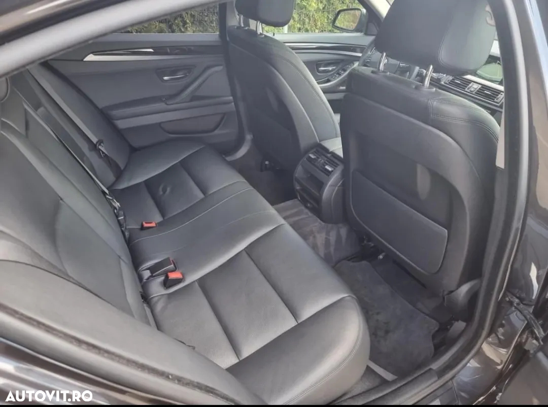 BMW Seria 5 528i xDrive Touring Aut. Modern Line - 16