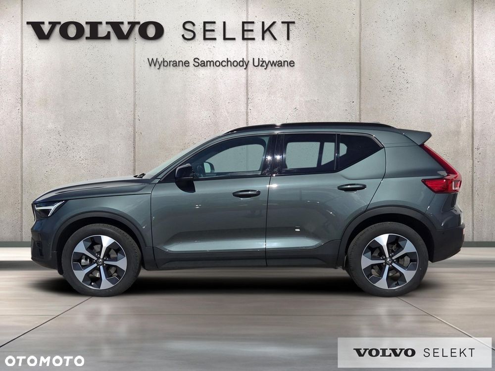 Volvo XC 40 B4 Plus Dark - 2