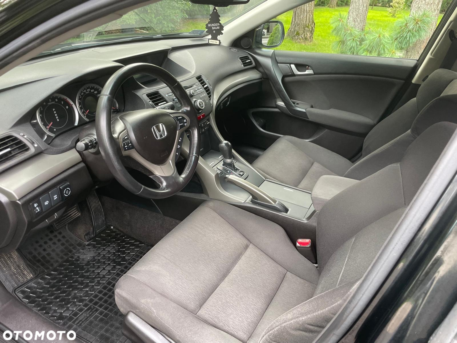 Honda Accord 2.0 Lifestyle - 16