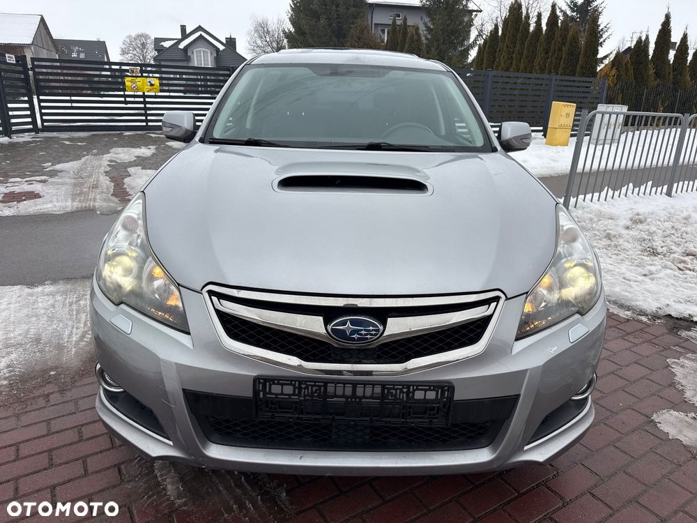 Subaru Legacy 2.5i GT - 4
