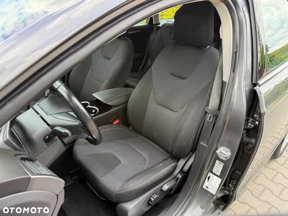 Ford Mondeo - 30