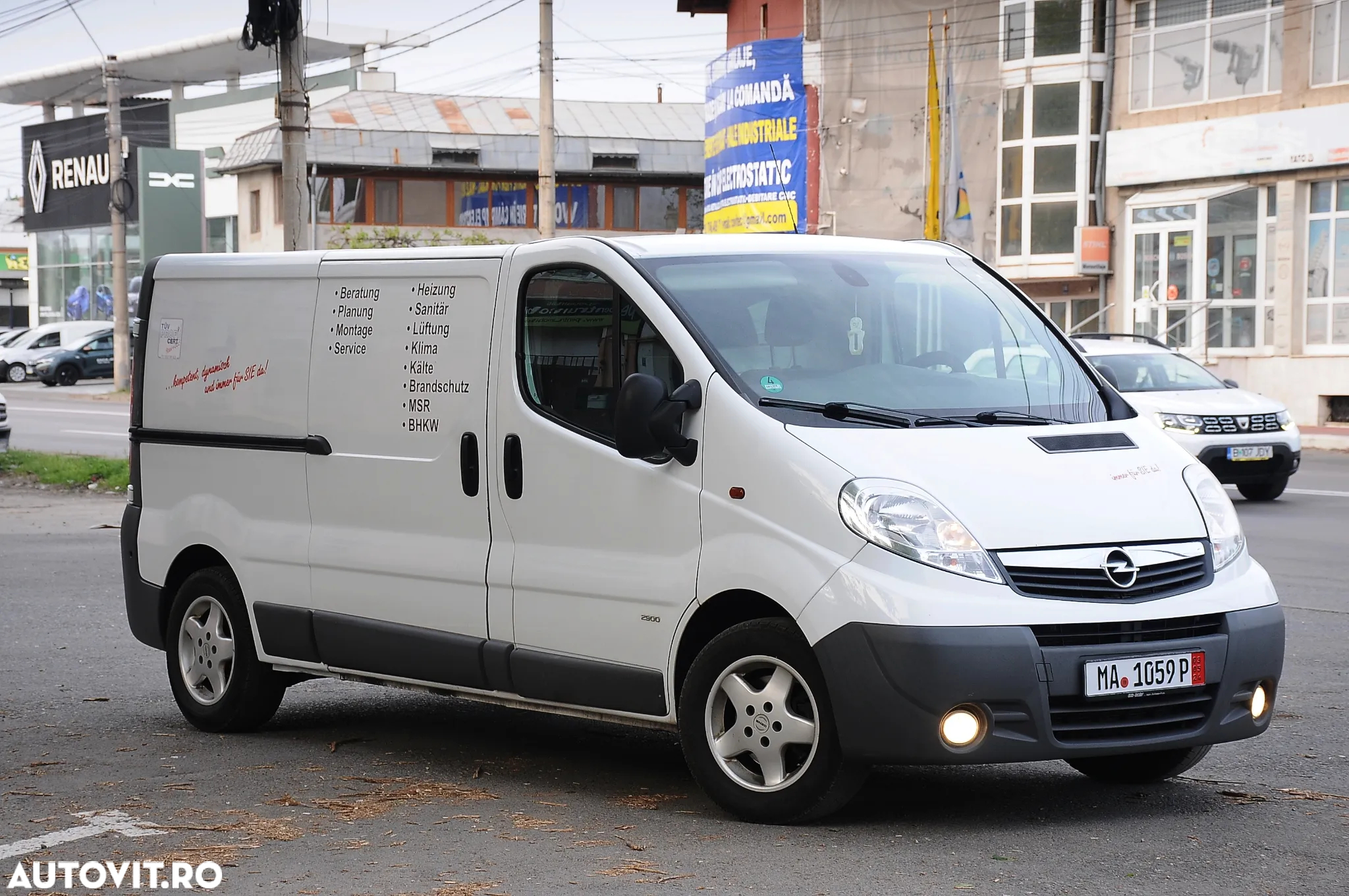 Opel Vivaro - 2