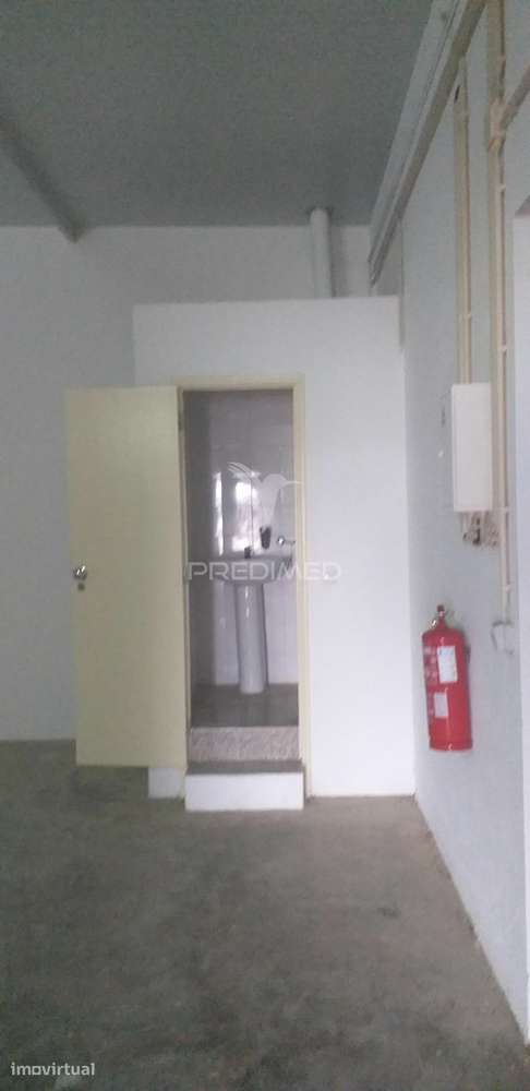 Arrendar excelentes  armazéns com 50 m2 Sintra - Grande imagem: 3/6