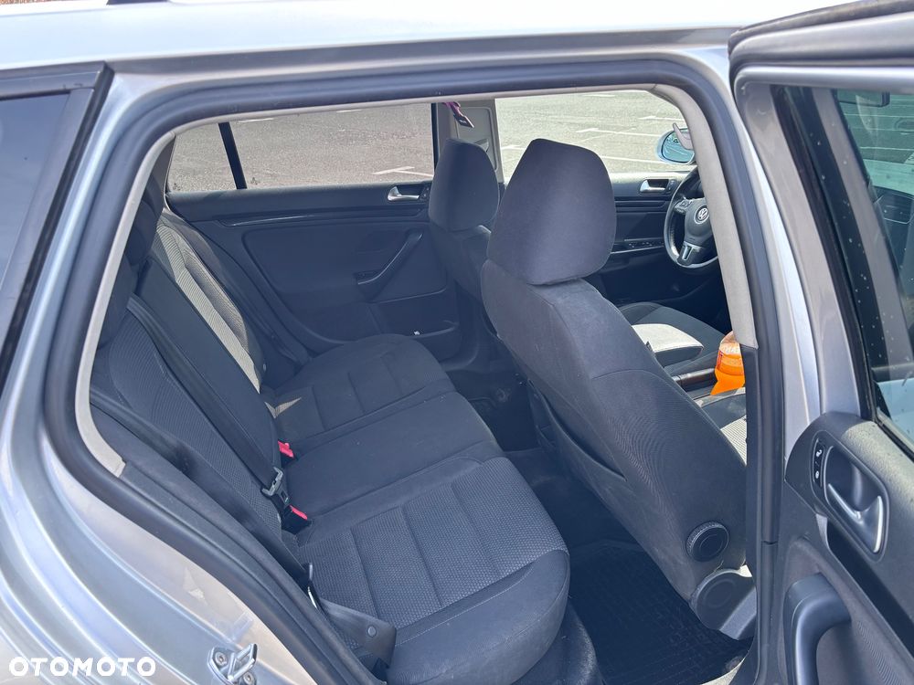 Volkswagen Jetta - 16