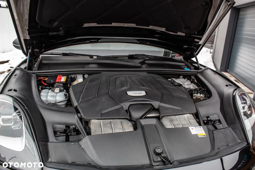 Porsche Cayenne Standard - 19