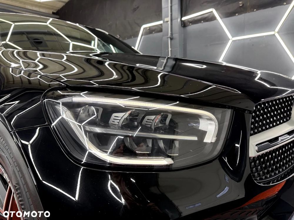 Mercedes-Benz GLC 220 d 4Matic 9G-TRONIC AMG Line - 14