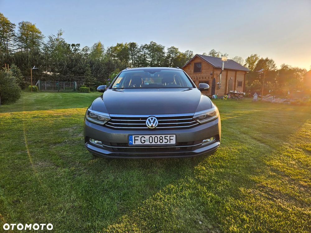 Volkswagen Passat - 5