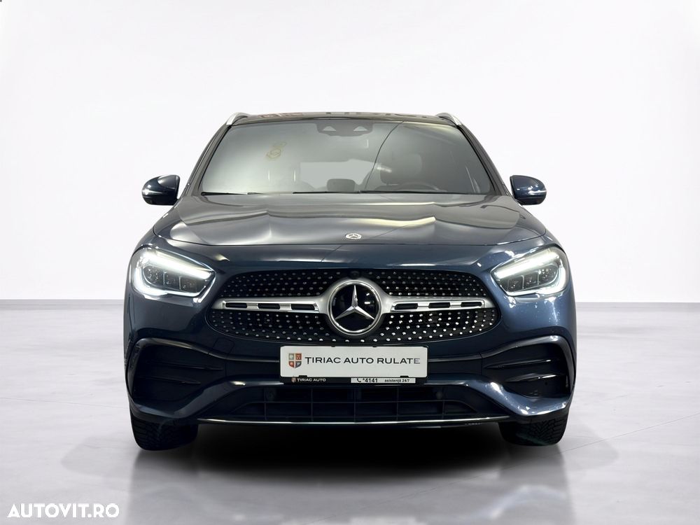 Mercedes-Benz GLA - 9