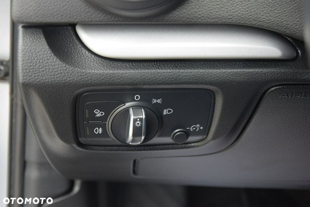 Audi A3 Sportback 1.0 TFSI design - 36