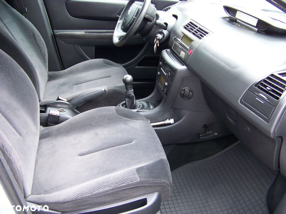 Citroën C4 1.6 VTi Impress - 22