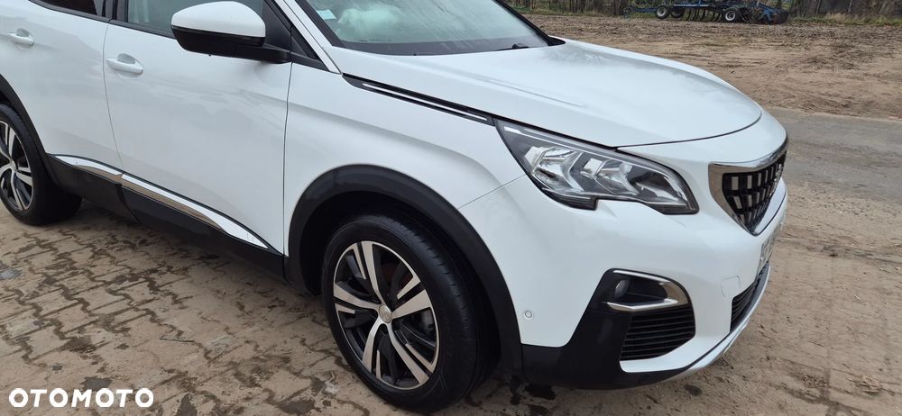 Peugeot 3008 1.2 PureTech GPF Active S&S EAT8 - 17