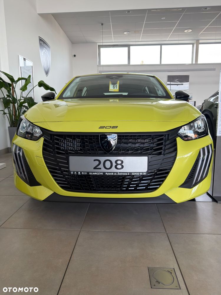 Peugeot 208 - 4
