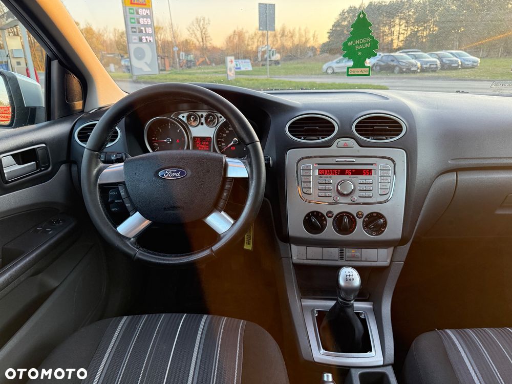 Ford Focus 1.6 TDCi DPF Style+ - 25