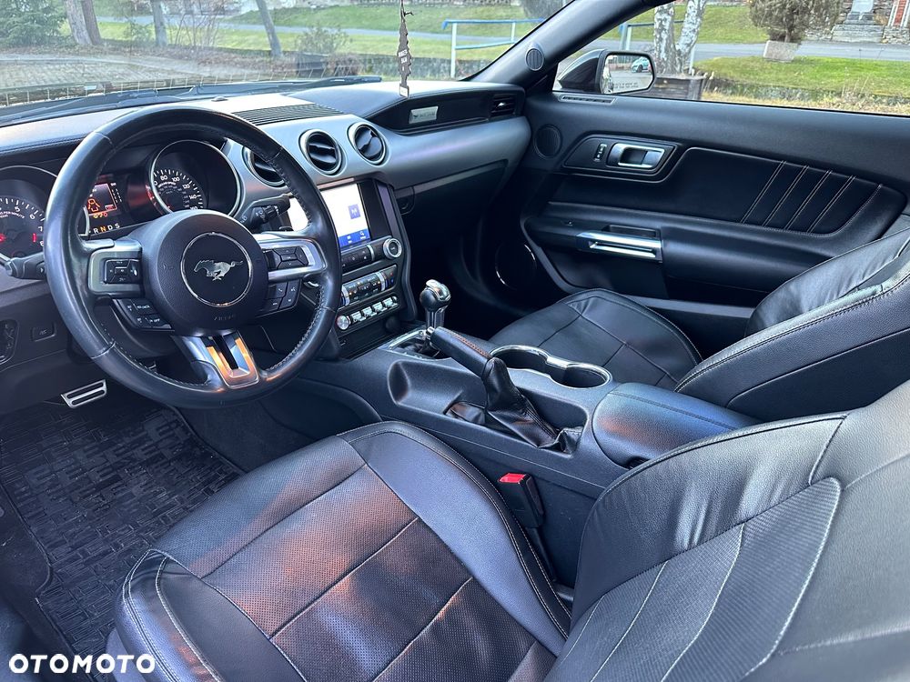 Ford Mustang 5.0 V8 GT - 9